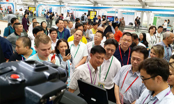 市領導調研廣交會湛江參展企業(yè)